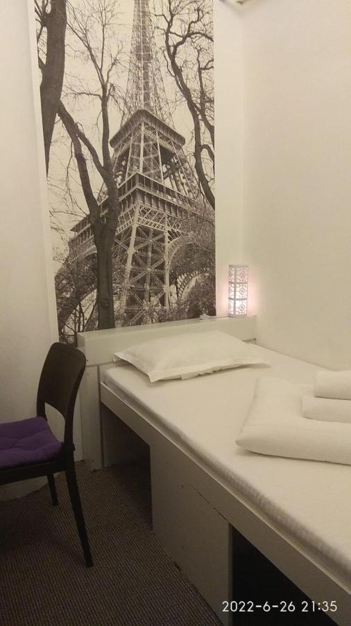Хостел 689Capsulehotel&Coffee Almaty Eksteriør billede